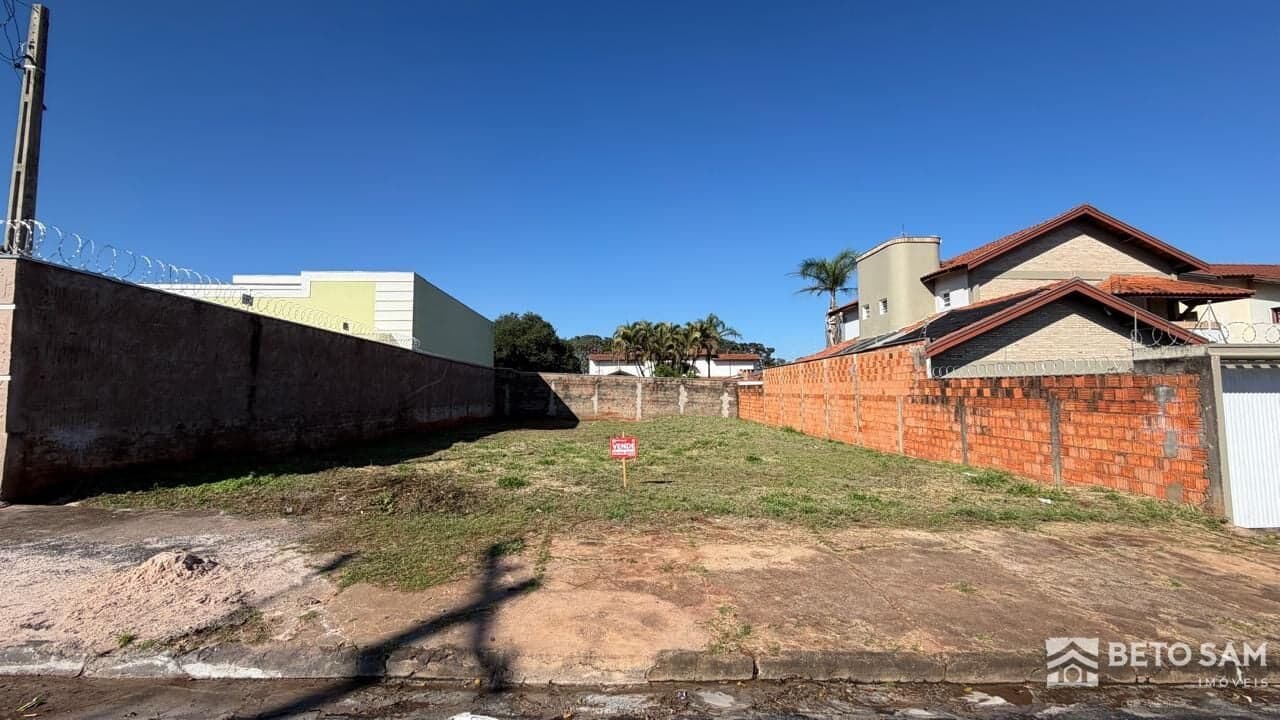 Terreno de 373m² à venda no bairro Santa Cecília I