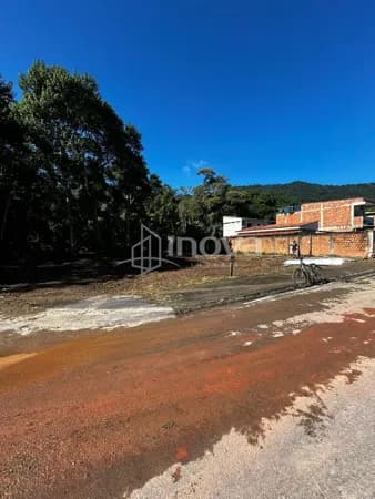 Terreno 600m² na Nova Angra – Angra dos Reis/RJ