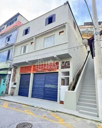 🏢🏠 Prédio com Loja + Sobrado à venda no Centro de Angra dos Reis – RJ
