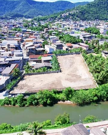 Terreno 3.751,20m² na Japuíba — Angra dos Reis / RJ