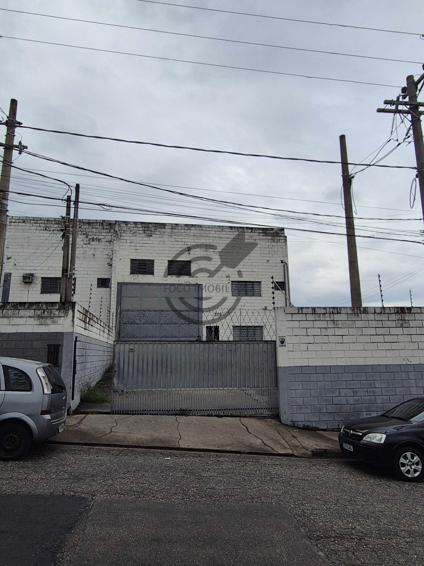Aluga-se Galpão Industrial 490M² no retiro São João Sorocaba.