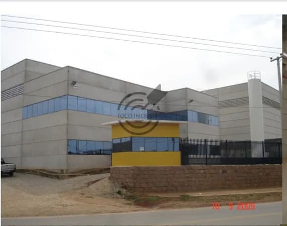 Aluga-se Galpão Industrial 2.067m² com 300KVA de energia, região do éden e iporanga zona industrial de Sorocaba.