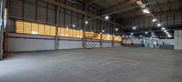 Aluga-se Galpão Industrial 1.700m² ao lado da castelinho Alto da Boa Vista.