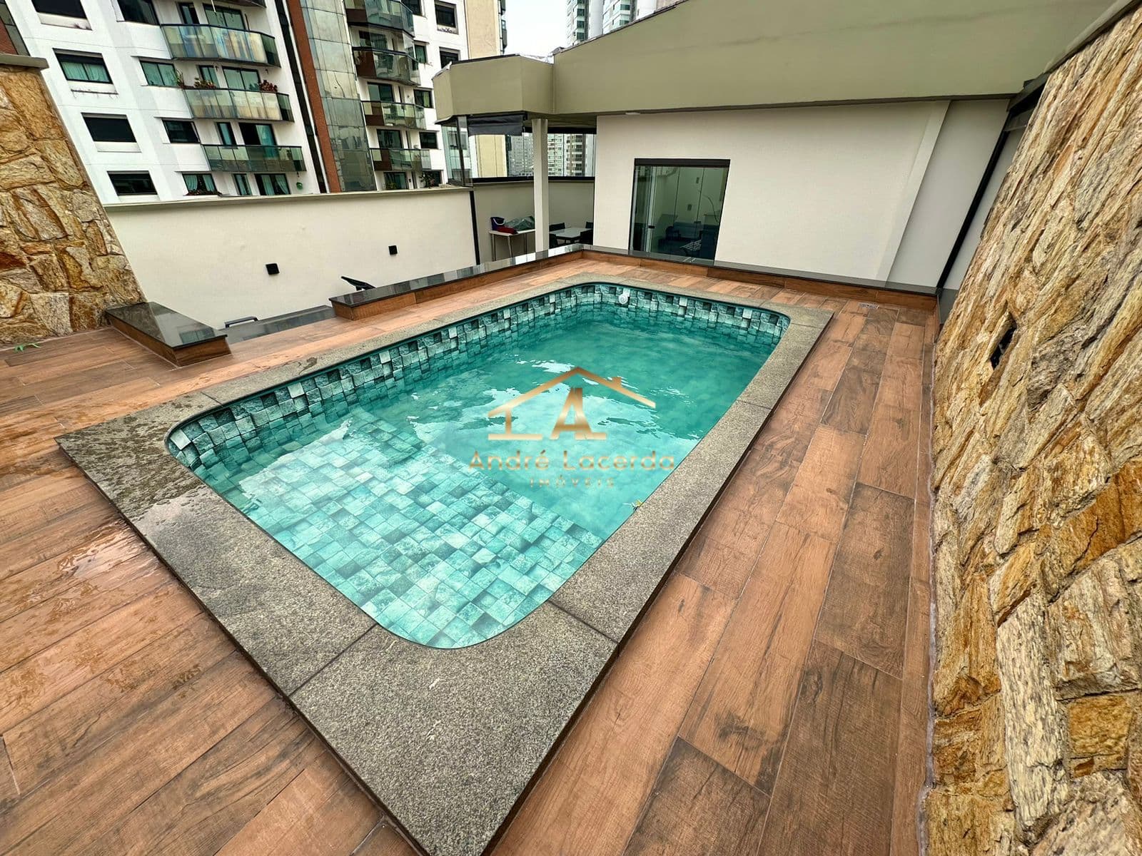 Porteira Fechada - Apartamento Cobertura Duplex