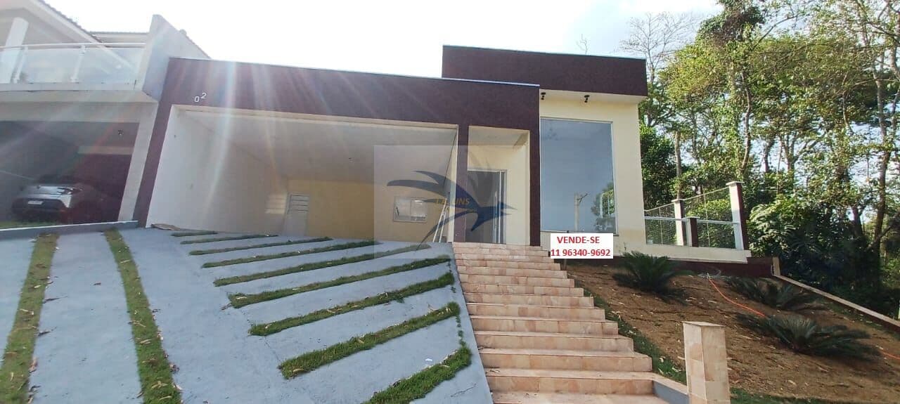 Casa térrea em condomínio fechado, Jandira,SP