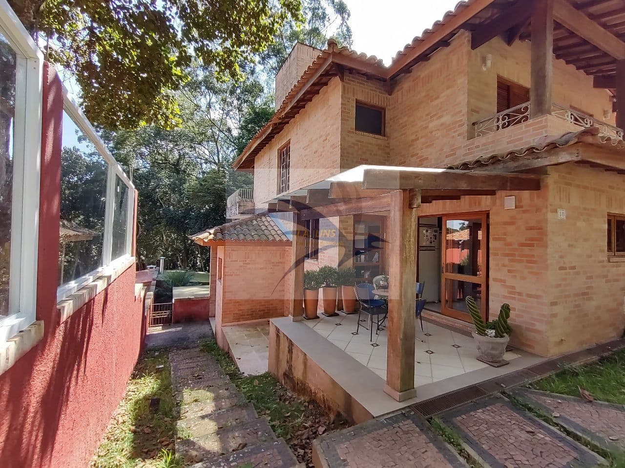 Casa de condomínio alto padrão em Carapicuíba,SP