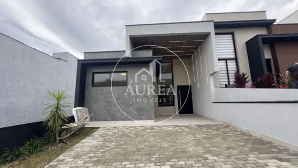 Casa de Condomínio em Sorocaba - Horto Florestal