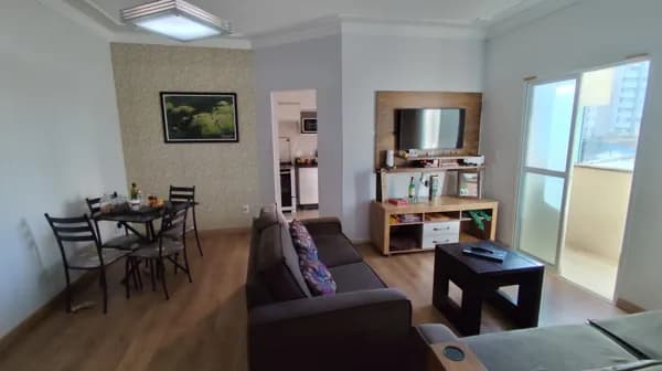 ✅ Apartamento 2 quartos (suíte), sacada, garagem para 2 carros no Santa Mônica.