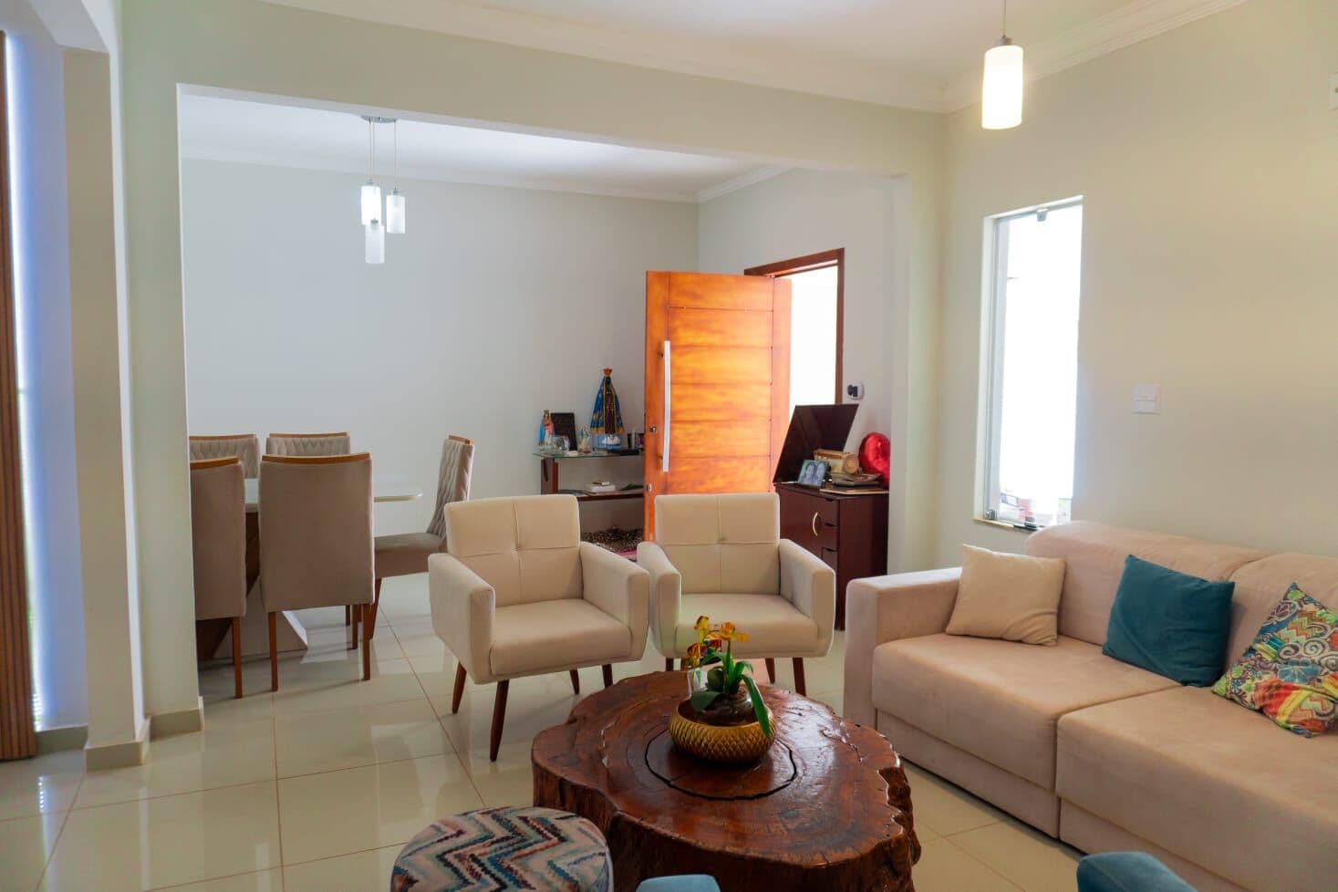🏡 Casa à venda no bairro Karaíba - um dos bairros nobres de Uberlândia ✨