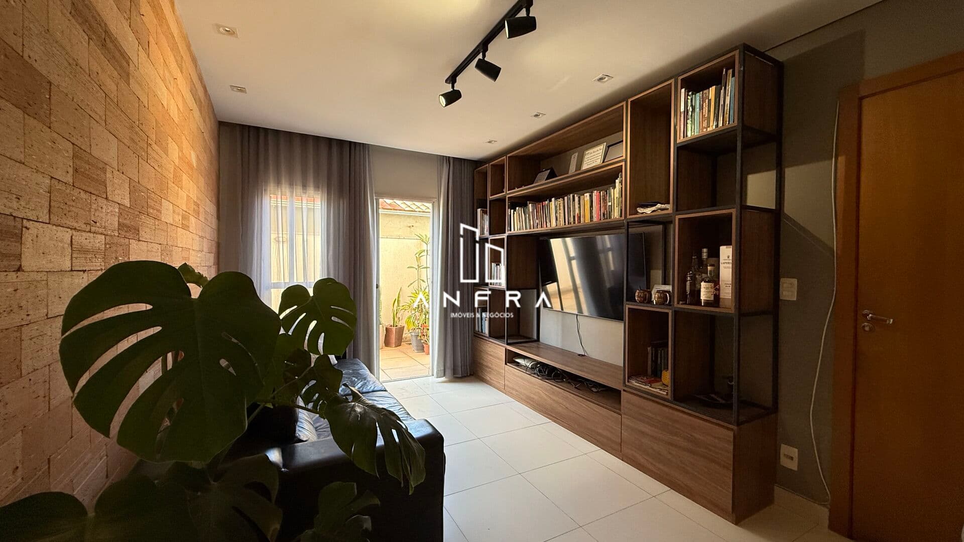 Apartamento privativo no Diamante de PORTEIRA FECHADA