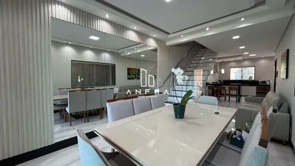 Casa no 3 Qts e 2 vagas no Masterville, em Sarzedo