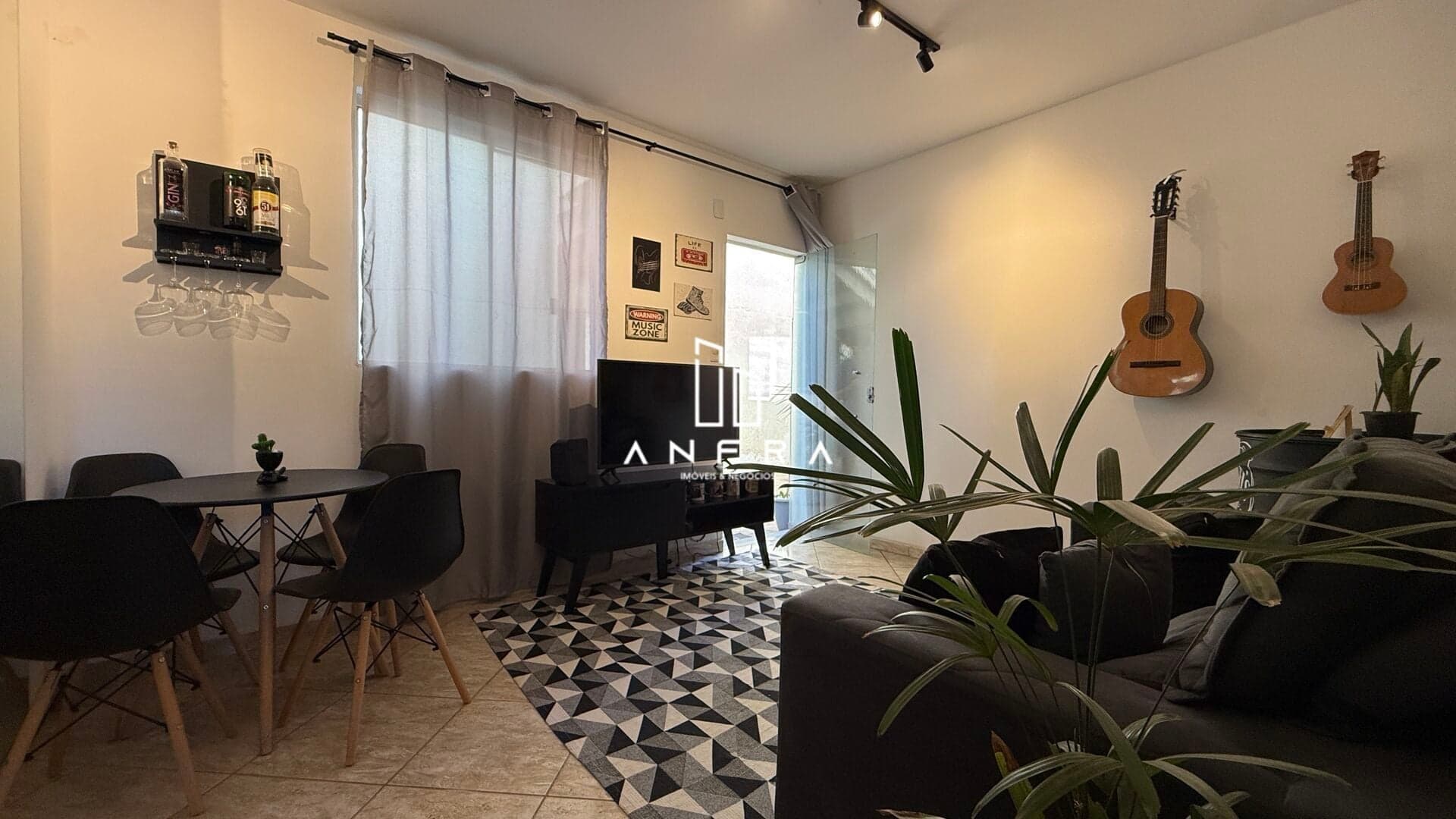 Apartamento 2 Qts e 1 vaga no bairro Jardim Planalto, em Sarzedo