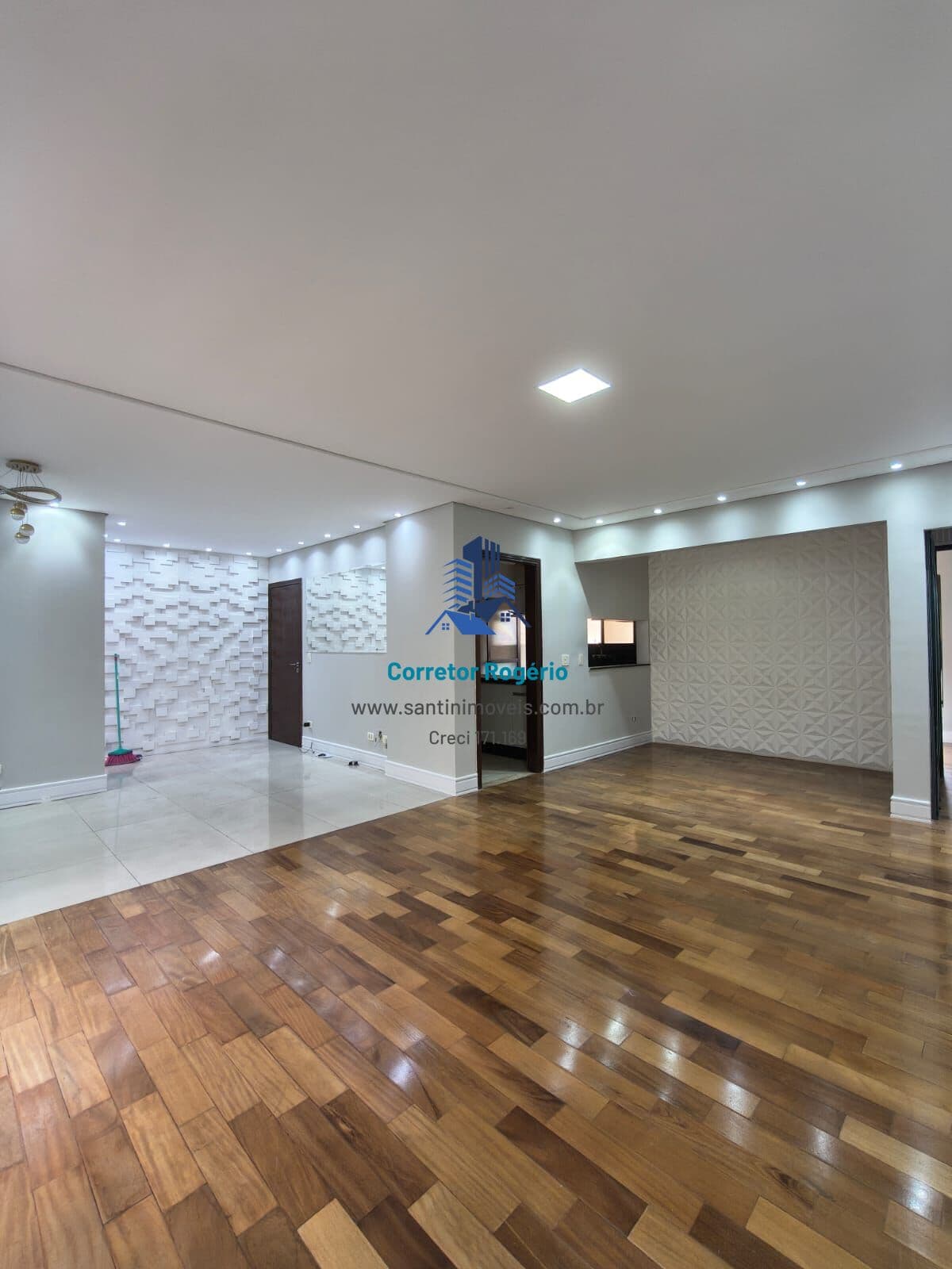 Apartamento Reformado com 03 quartos, (01 suíte) , planejados, fino acabamento, 02 vagas à venda em Santo André/SP