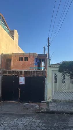 Casa Térrea com Cobertura, 03 suítes, Fino acabamento, 02 vagas à venda em Santo André/SP