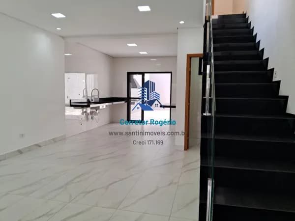 Sobrado Novo com 04 quartos, (01 suíte) Quintal, Área de serviço. Fino acabamento,03 Vagas à venda em Santo André/SP