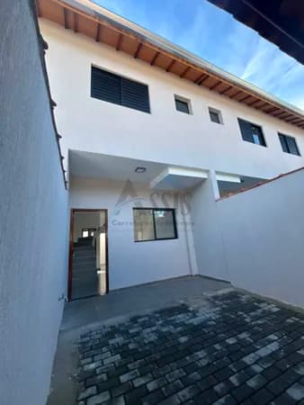 Venda: Sobrado com 2 Dormitórios – CA0131