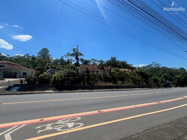 Terreno com 1.333 m2, Joinville SC.