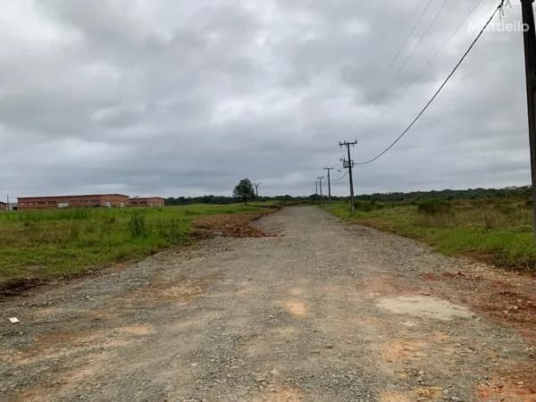 Terreno industrial de 1.000 m2