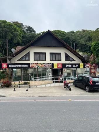 Sobrado comercial/ residencial com restaurante.