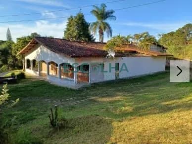 Chácara á venda em Campo Limpo Paulista-SP: 3 Quartos, 1 Suíte, Área Gourmet, Piscina e Mais!