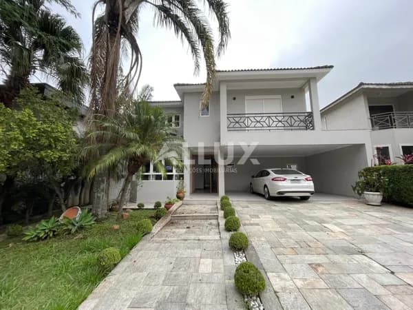 Casa à venda por R$ 4.000.000,00 no Condomínio 18 do Forte – Alphaville, Santana de Parnaíba SP