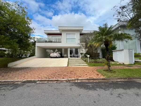 Casa para locação por R$ 28.000,00 no Condomínio Gênesis 01 – Alphaville, Santana de Parnaíba SP