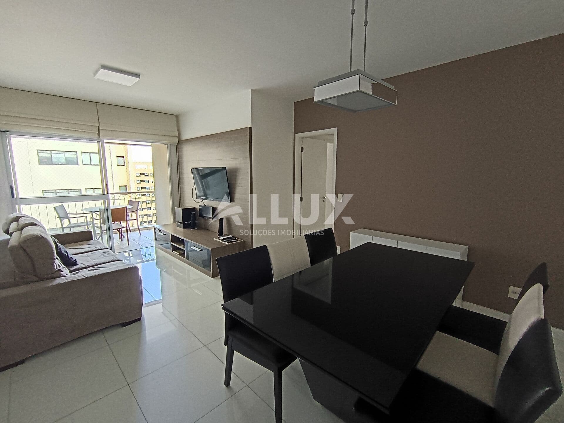 Apartamento à Venda por R$ 1.300.000,00 no Edifício Monte Carlo – Alphaville, Barueri/SP