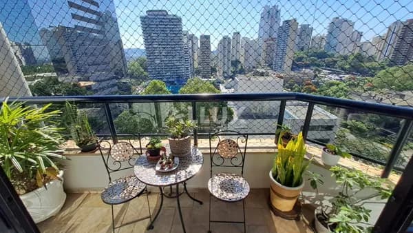 Apartamento à Venda por R$ 2.000.000,00 no Condomínio Edifício San Francisco – Alphaville, Barueri/SP