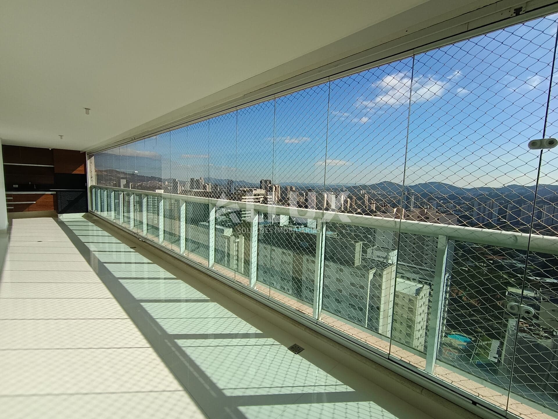 Apartamento para Locação por R$ 17.200,00 no Edifício Splendore – Alphaville, Barueri/SP