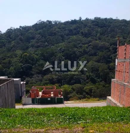 Terreno à venda em Santana de Parnaíba SP | Vista para mata e projeto aprovado