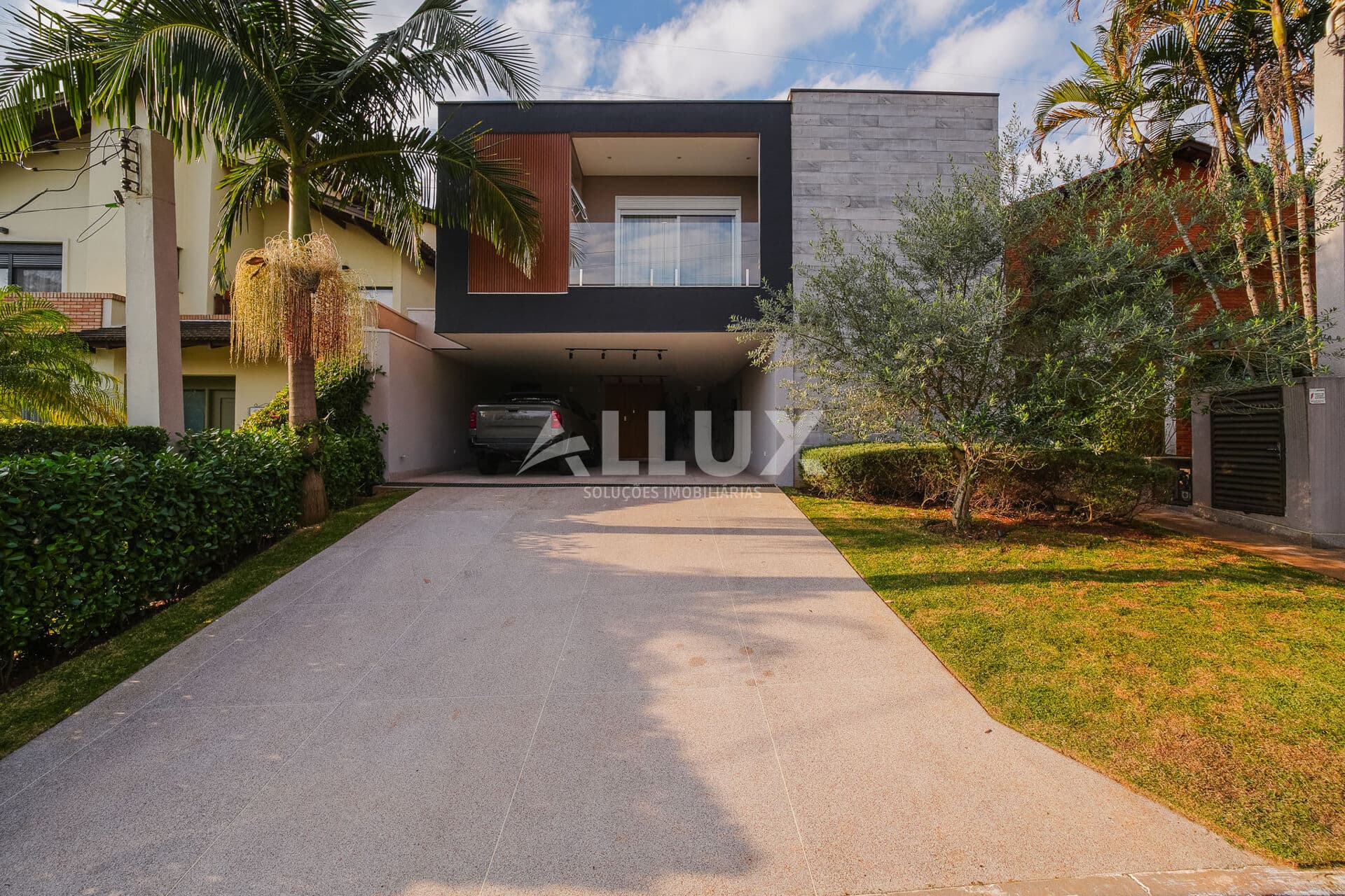 Casa à venda por R$ 4.800.000,00 no Condomínio Alphaville 05 – Alphaville, Santana de Parnaíba SP