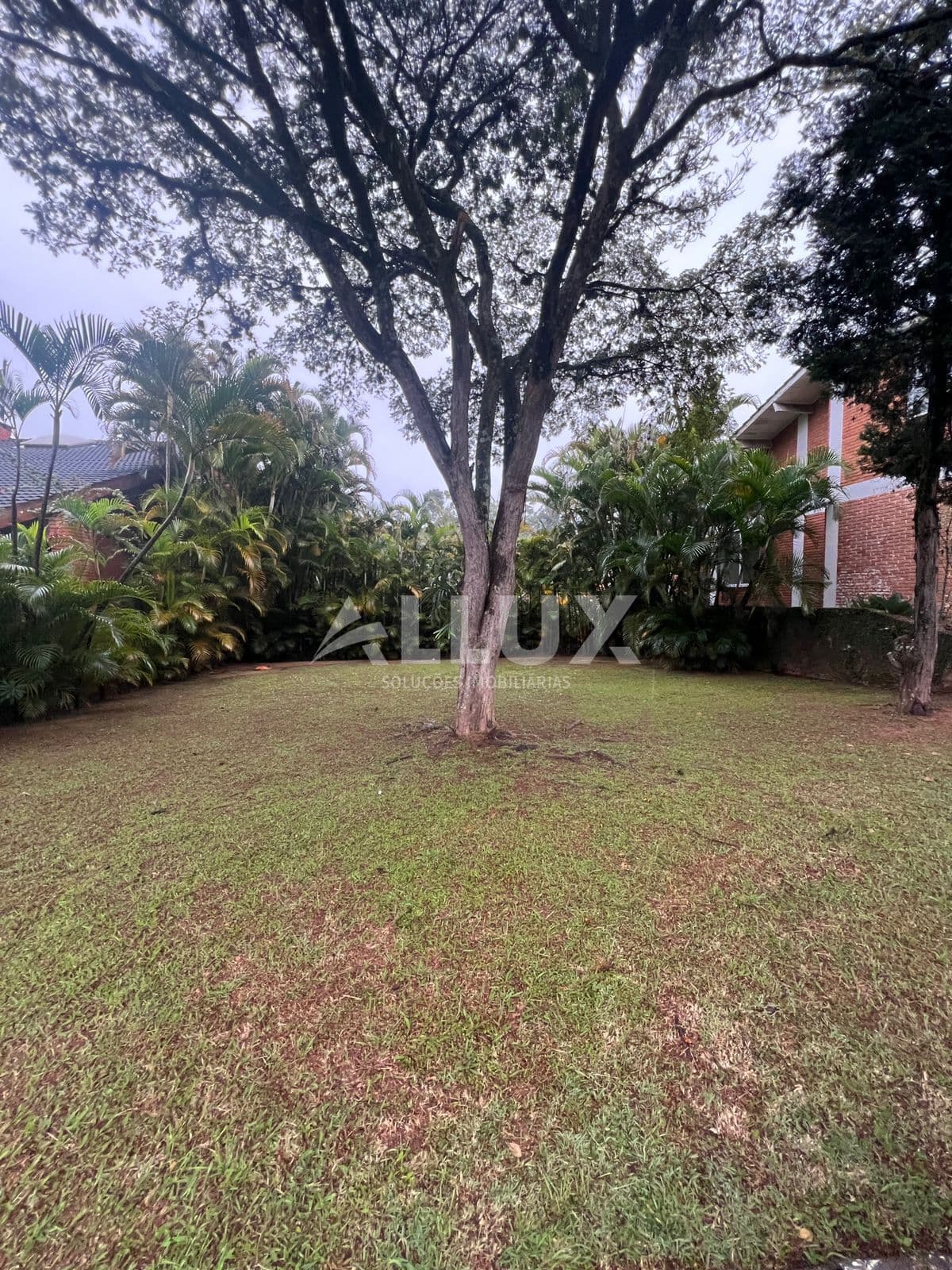 Terreno à venda por R$ 1.800.000,00 no Condomínio Alphaville 05 – Alphaville, Santana de Parnaíba SP
