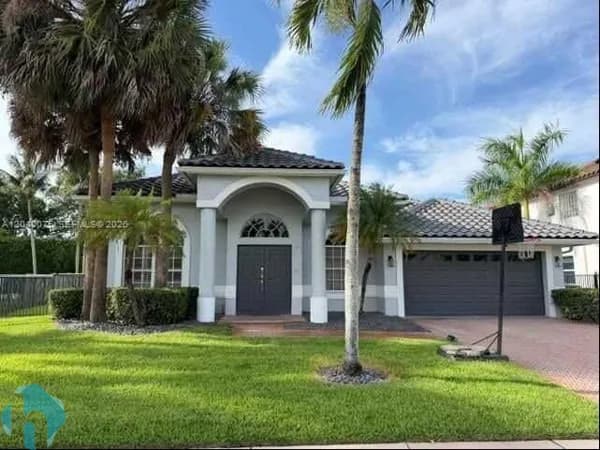 Casa de Alto Padrão à Venda em Boca Raton – 4 Dormitórios – R$ 6.580.000 – Boca Isles