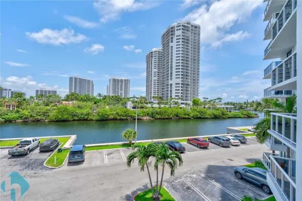 Apartamento à Venda em Aventura – Waterview Condo | 2 Dormitórios | US$ 410.000