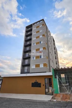 APARTAMENTO COM VARANDA E VAGA NOVO