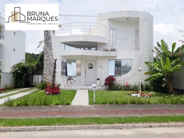 CASA MOBILIADA COM PISCINA!