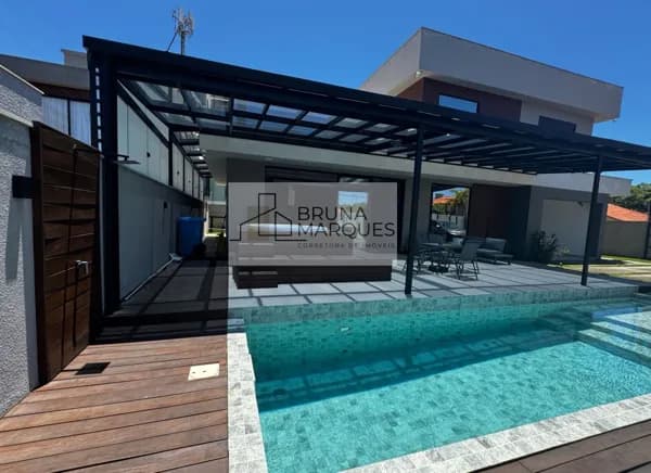 Casa de novela a apenas 5 minutos de caminhada da Praia dos Ingleses!