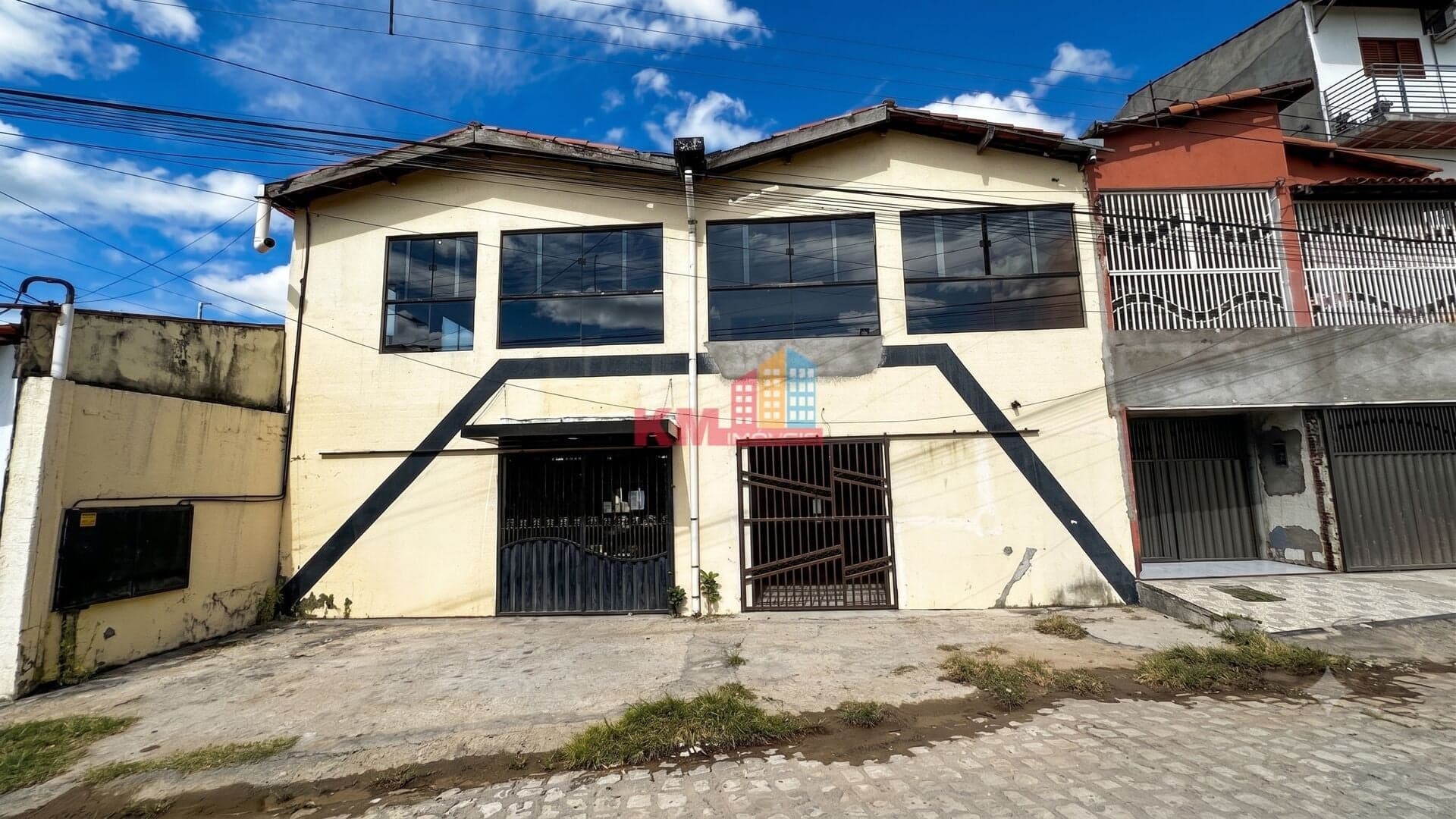 PRÉDIO COMERCIAL • Belo Horizonte – Mossoró/RN.