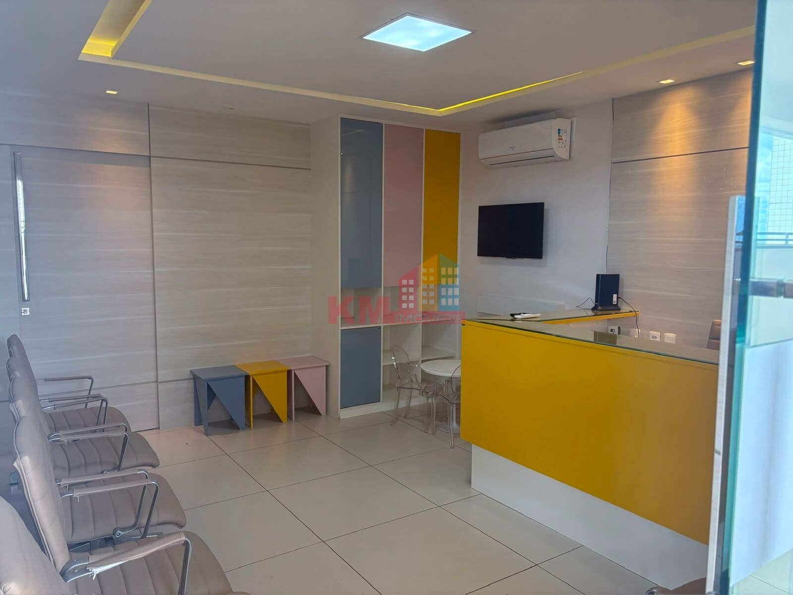Sala completa, mobiliada e pronta para atendimento • West Clinical – Mossoró/RN