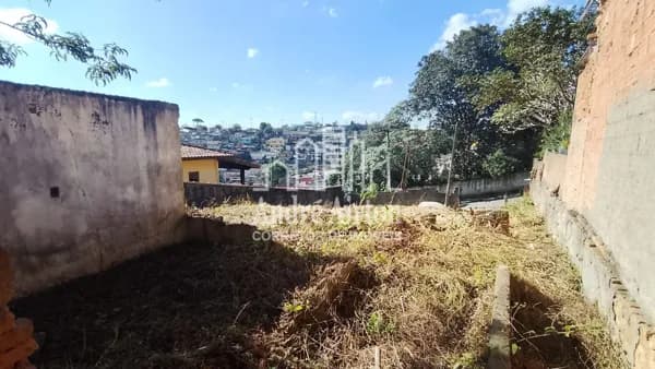 Terreno no Jardim Marilu