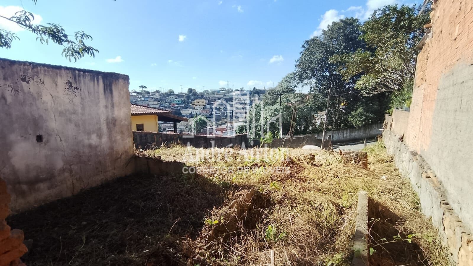 Terreno no Jardim Marilu