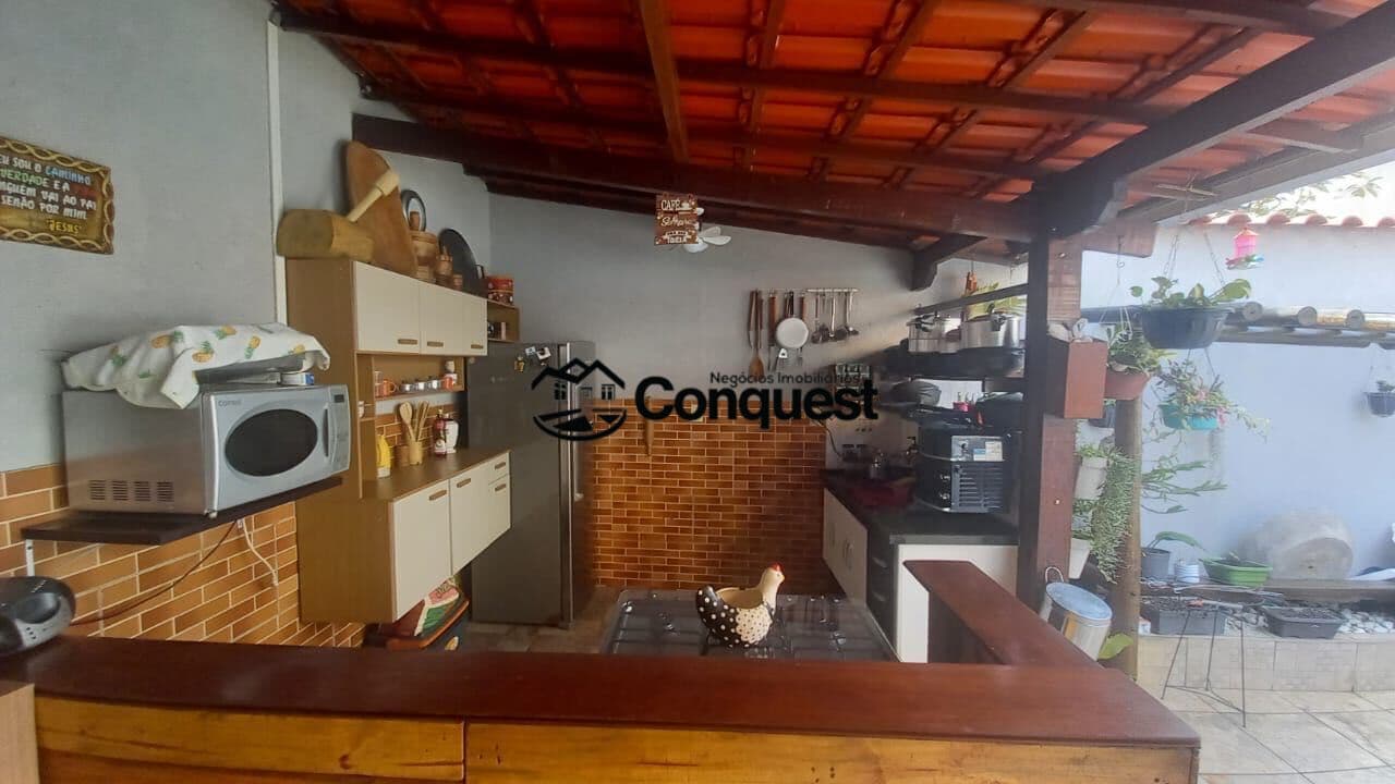 Excelente Casa à Venda no Bairro Tropical – Contagem/MG | 240 m² de Área Construída | Energia Fotovoltaica | Espaço Gourmet
