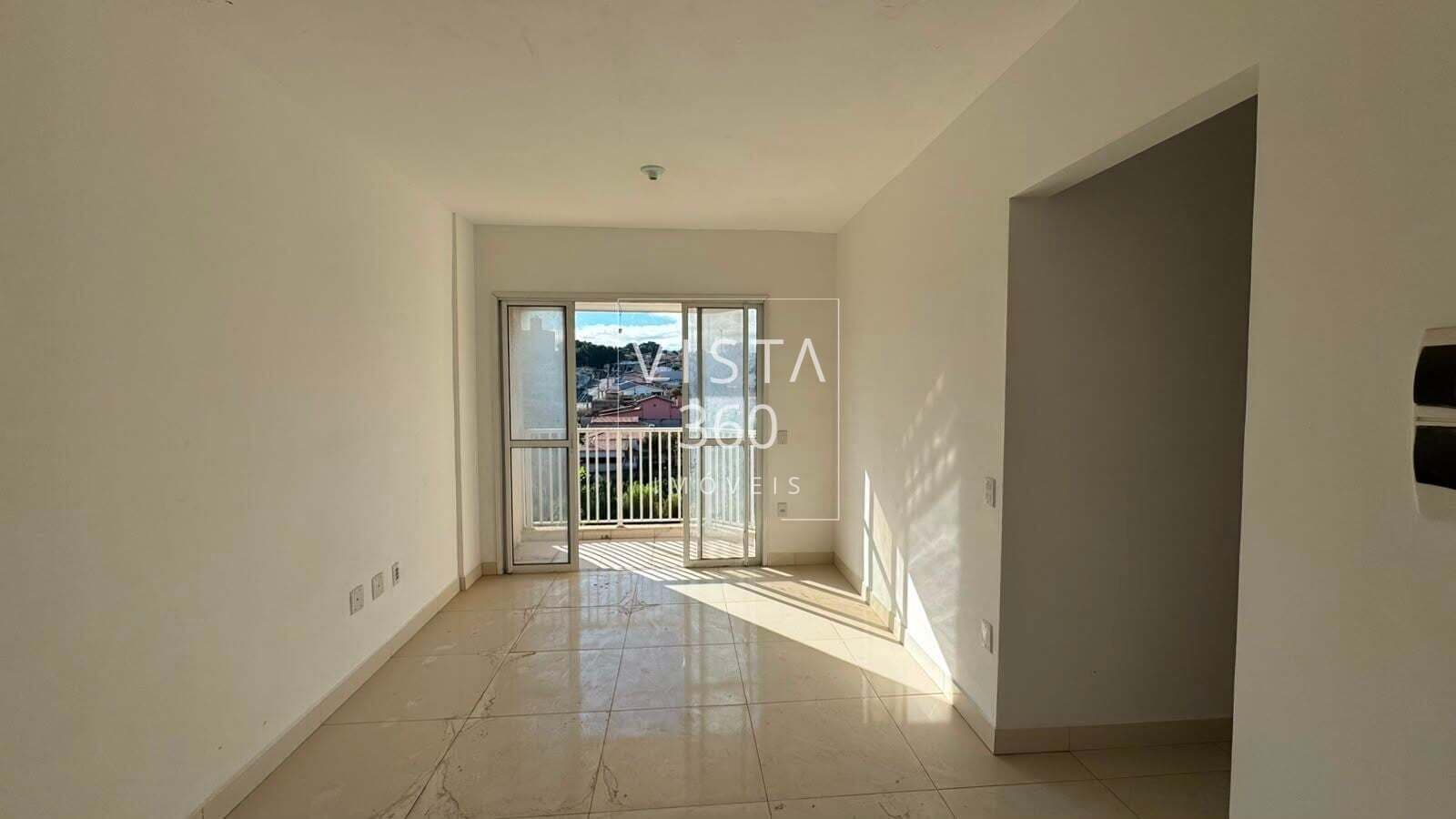 APARTAMENTO DE 2 DORMITÓRIOS COM 76 M2, VARANDA E ELEVADOR À VENDA PRÓXIMO A AMOREIRAS EM CAMPINAS/SP