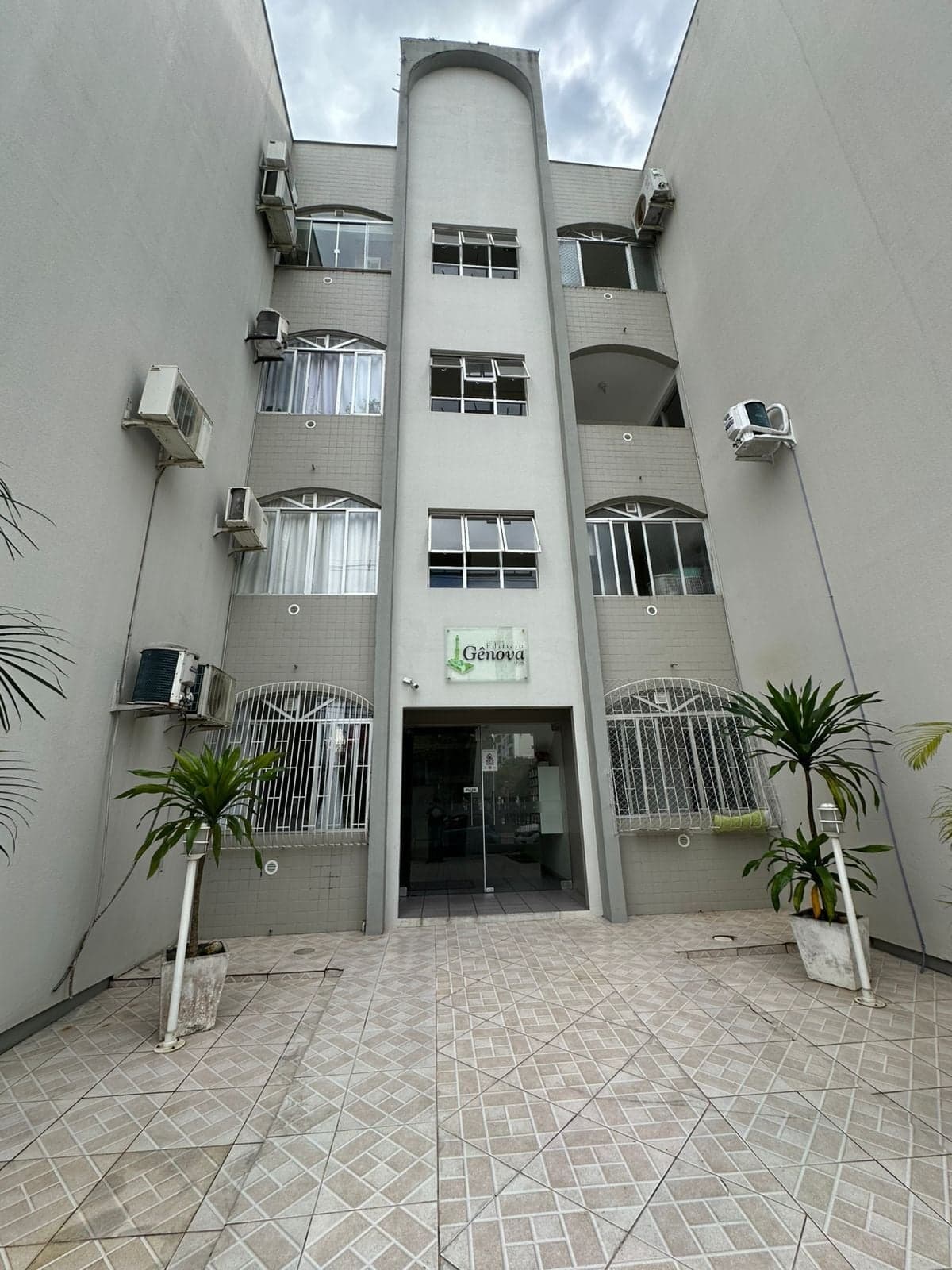 Apartamento no kobrasol 3 dormitórios sendo 1 suíte