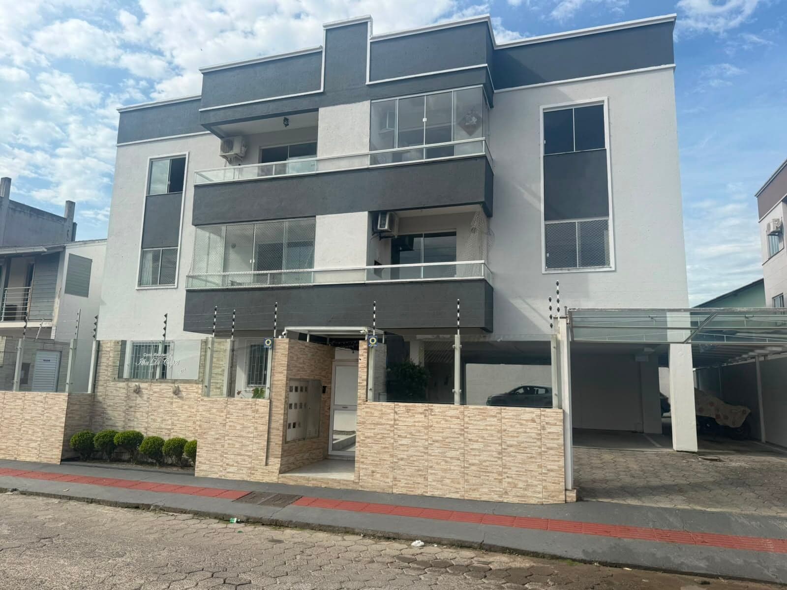 Apartamento 2 dormitórios em Ciniro Martins