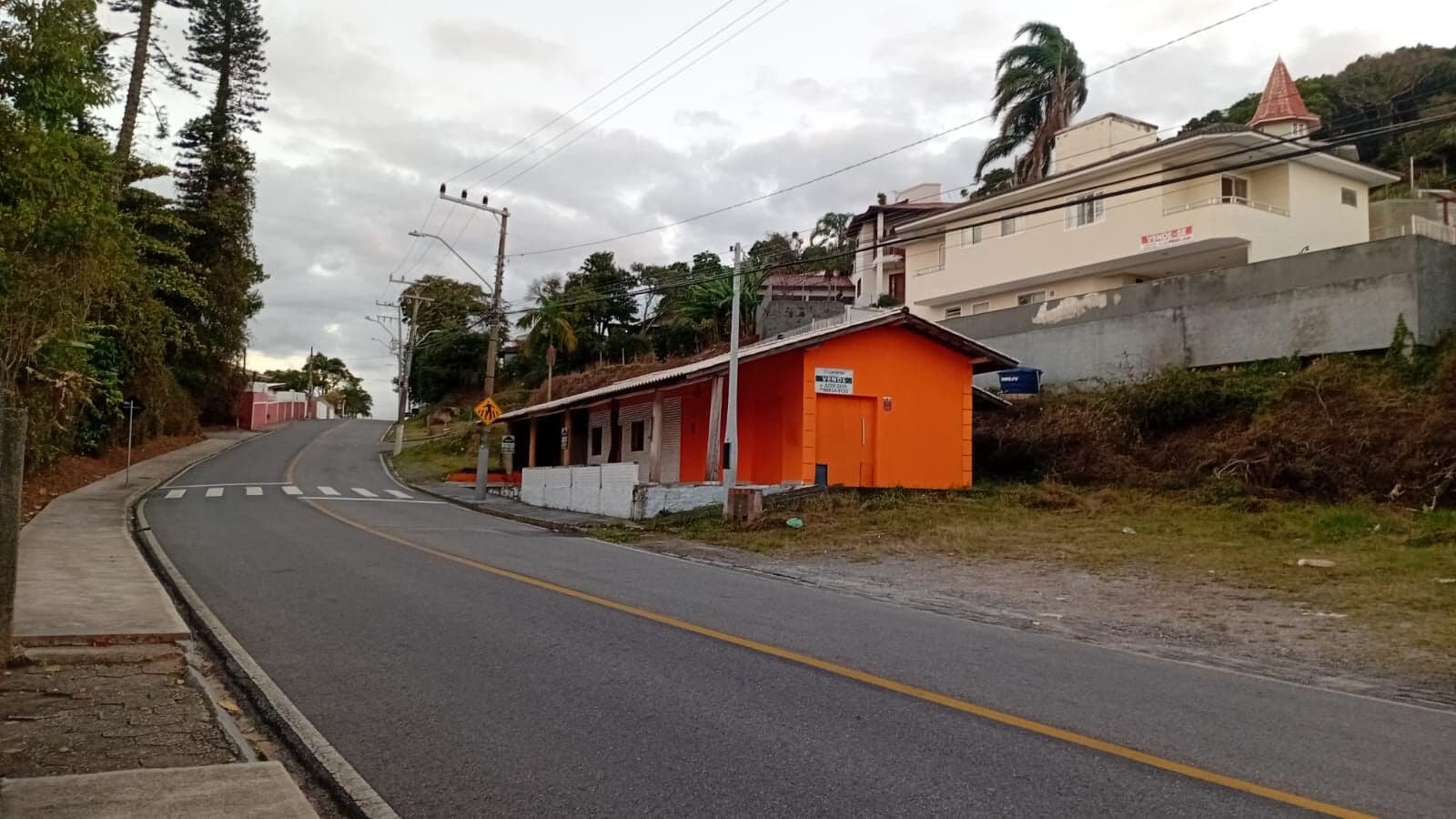 Terreno em localização privilegiada na ponta de baixo