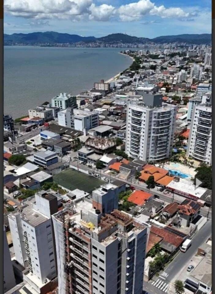 Apartamento 2 dormitórios vista mar
