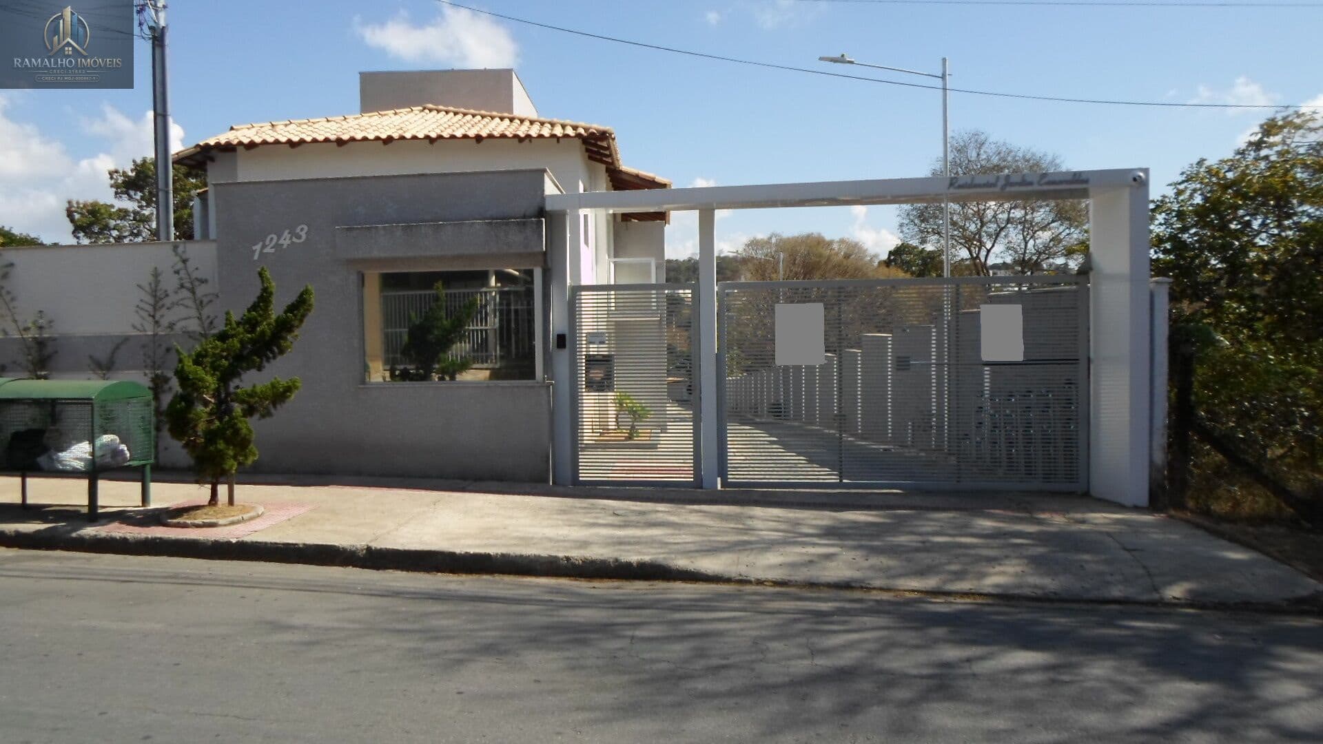 Casa em Santa Luzia - São Geraldo