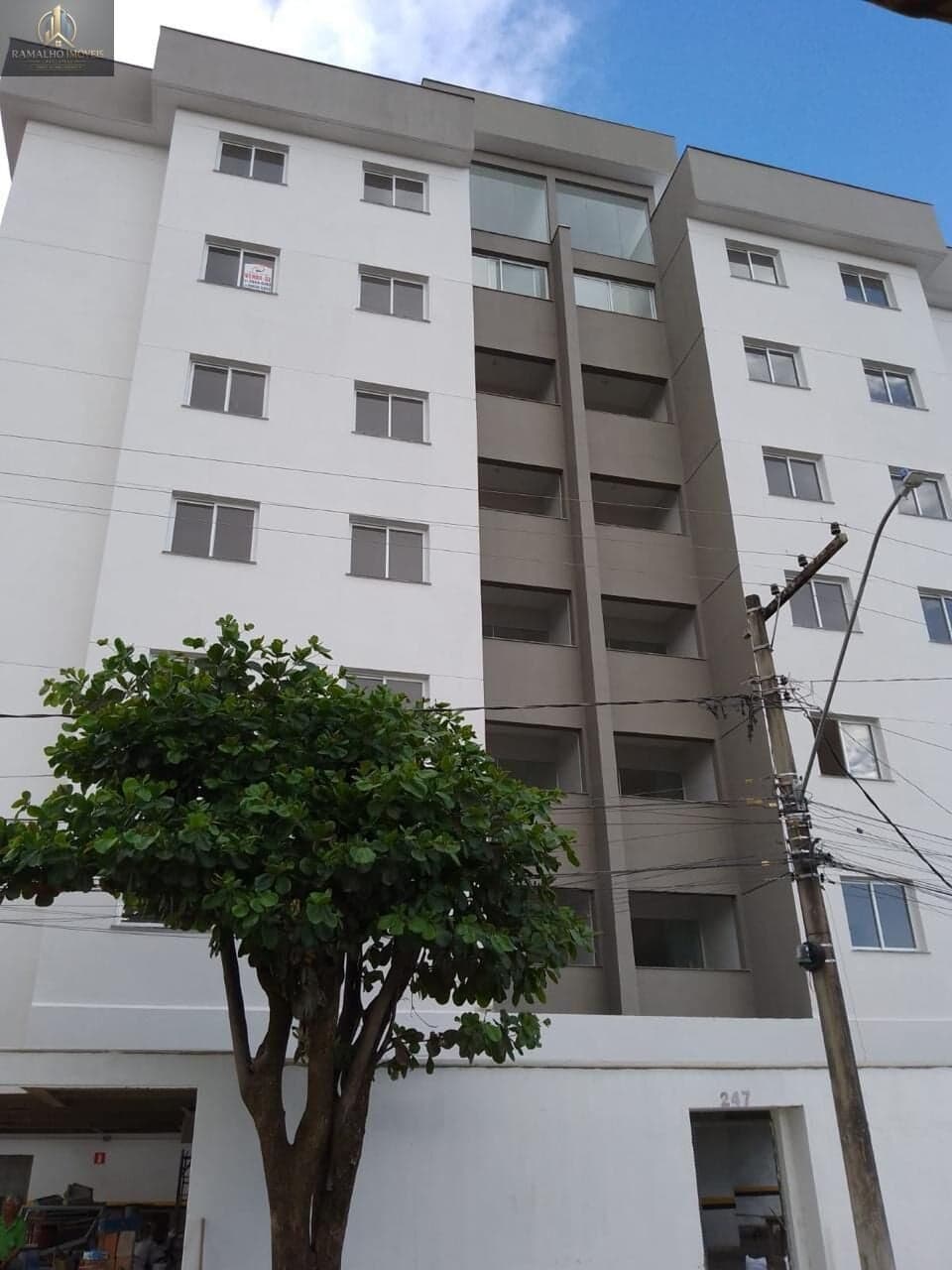 Apartamento com armários novos