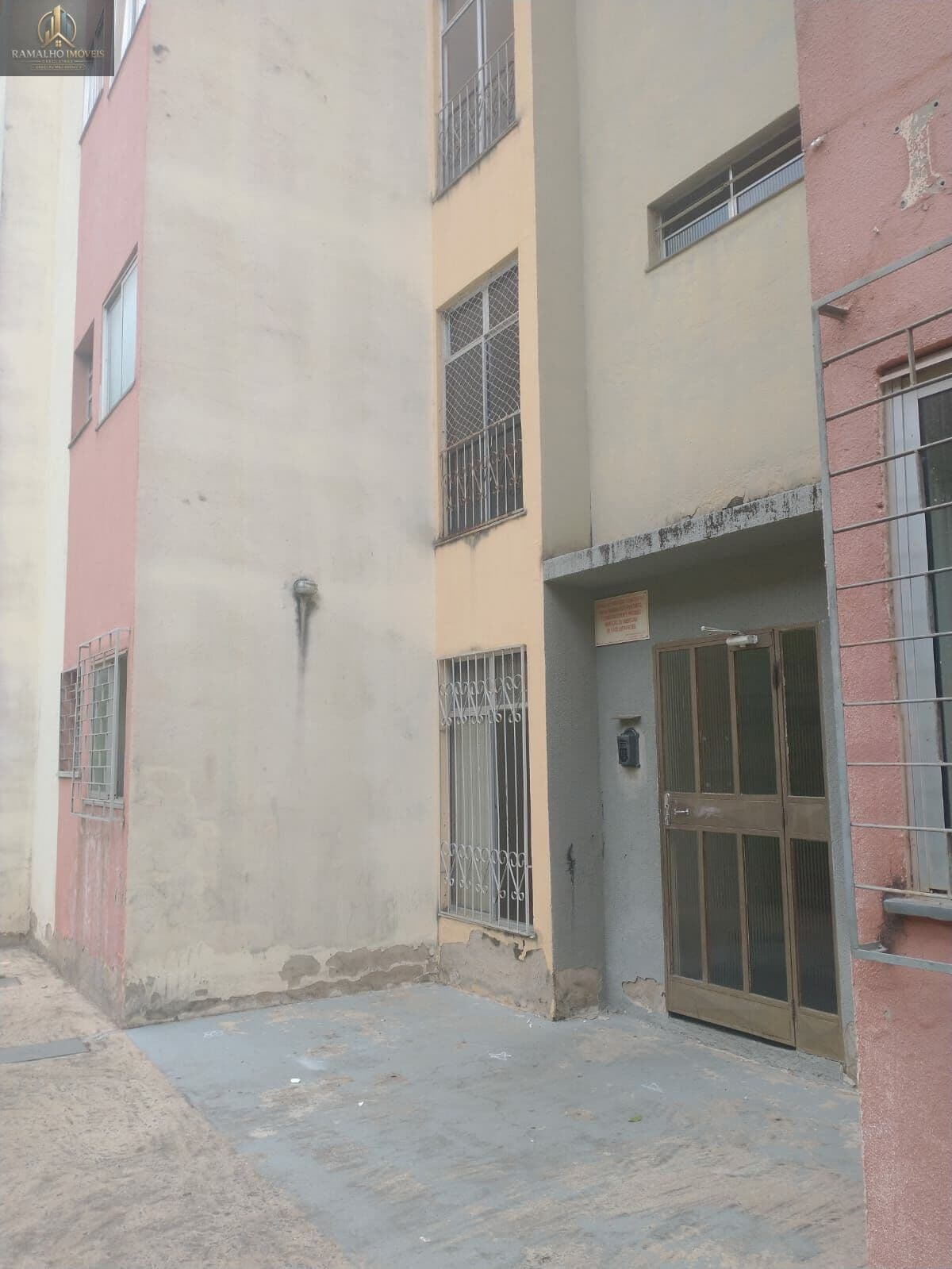 Apartamento em Santa Luzia - Centro